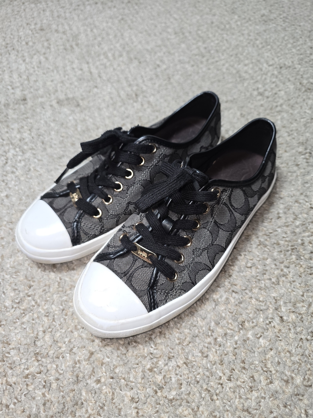 Coach Black Signature Canvas Low-Top Sneakers Size 7.5